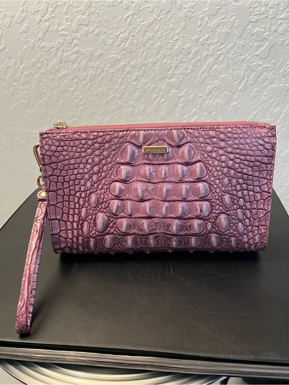 Brahmin NWOT Daisy Pink Metallic Croc-Embossed Wristlet/ Clutch